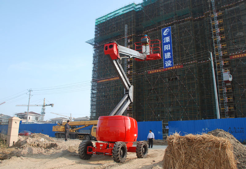 國(guó)產(chǎn)升降機(jī),成都升降機(jī),成都曲臂升降機(jī),四川曲臂升降機(jī),柴油曲臂機(jī),國(guó)產(chǎn)曲臂機(jī),美通曲臂機(jī)