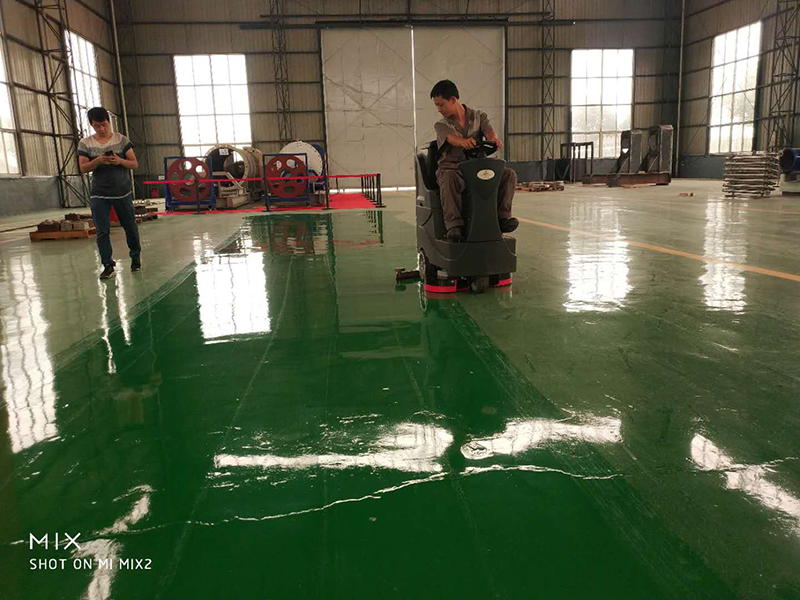 成都駕駛式洗地機(jī)