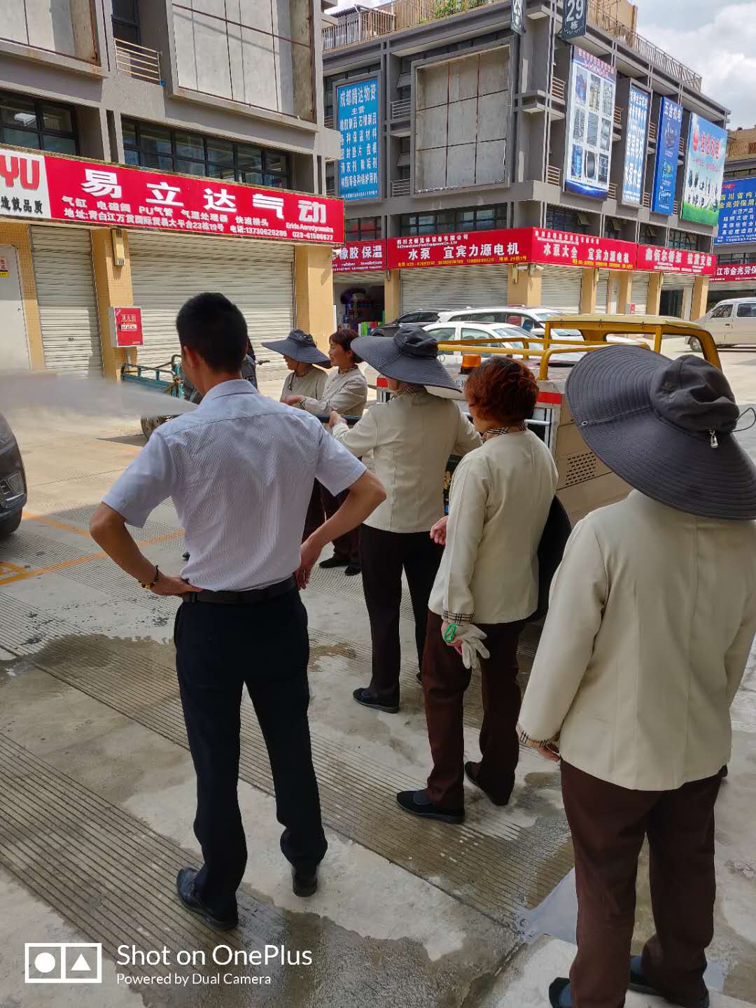 三輪清洗車(chē)，電動(dòng)三輪沖洗車(chē)，三輪高壓清洗車(chē)