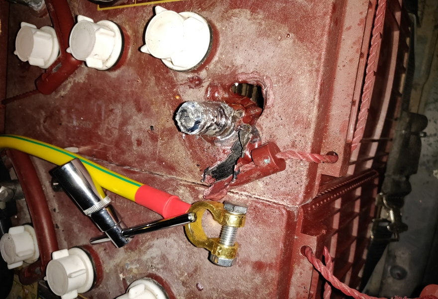 電池修復，電池維修，水電瓶維修，水電瓶修復，電池樁修復，電池樁維修
