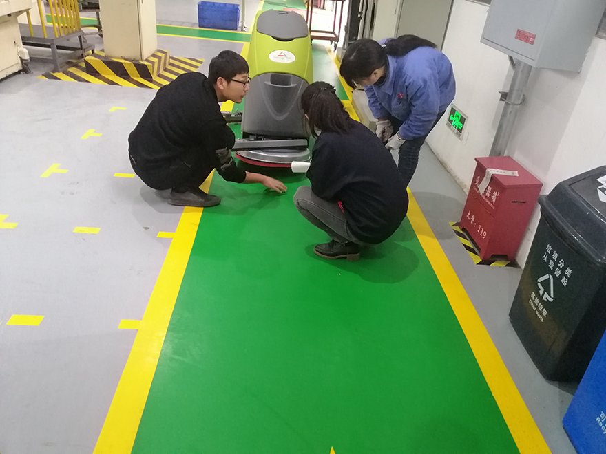 四川手推式洗地機(jī)