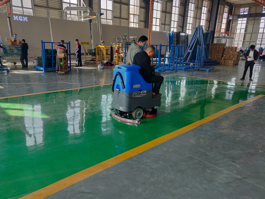 工廠實(shí)用的洗地機(jī)，小型洗地機(jī)