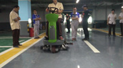 四川駕駛式洗地機(jī)助力物業(yè)車庫地面清潔