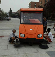 成都大型電動(dòng)掃地車(chē)維修
