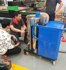 工業(yè)吸塵器在四川工廠雕刻機床運用