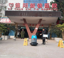 手推式電動(dòng)洗地機(jī)在德陽(yáng)醫(yī)院地面的應(yīng)用
